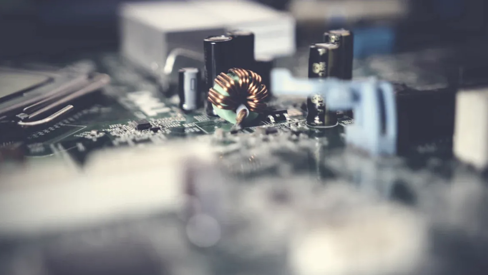 C Core Transformer vs Toroidal Transformer Performance and Efficiency Compared